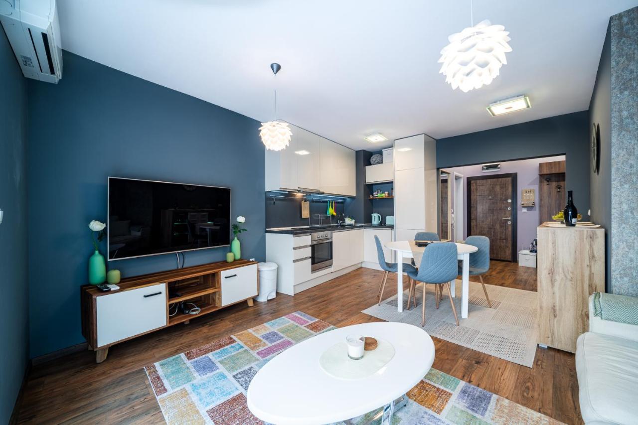 Colibri Central Apartment Varna Ngoại thất bức ảnh