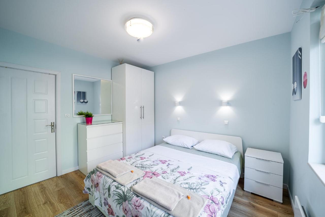 Colibri Central Apartment Varna Ngoại thất bức ảnh