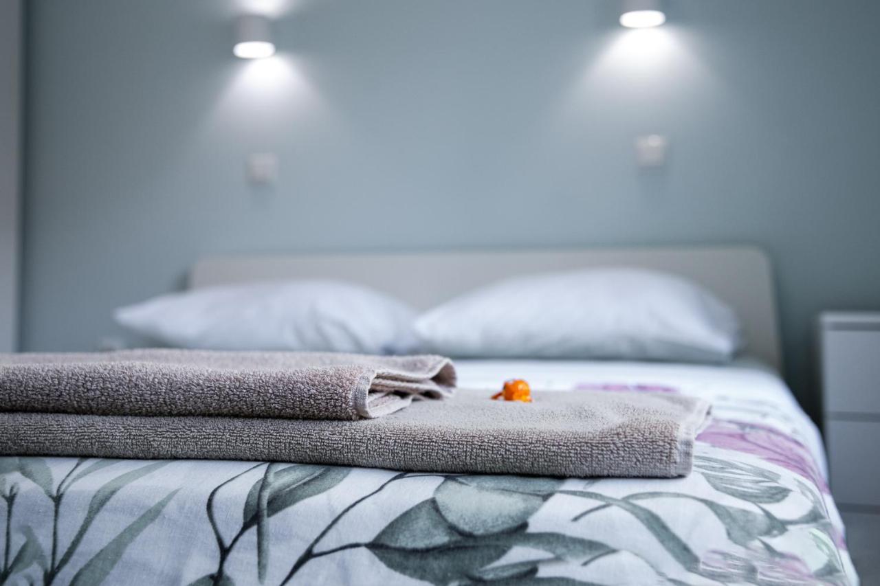 Colibri Central Apartment Varna Ngoại thất bức ảnh
