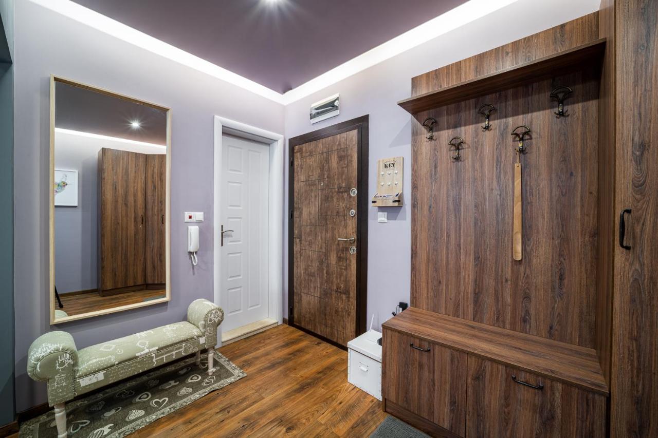 Colibri Central Apartment Varna Ngoại thất bức ảnh