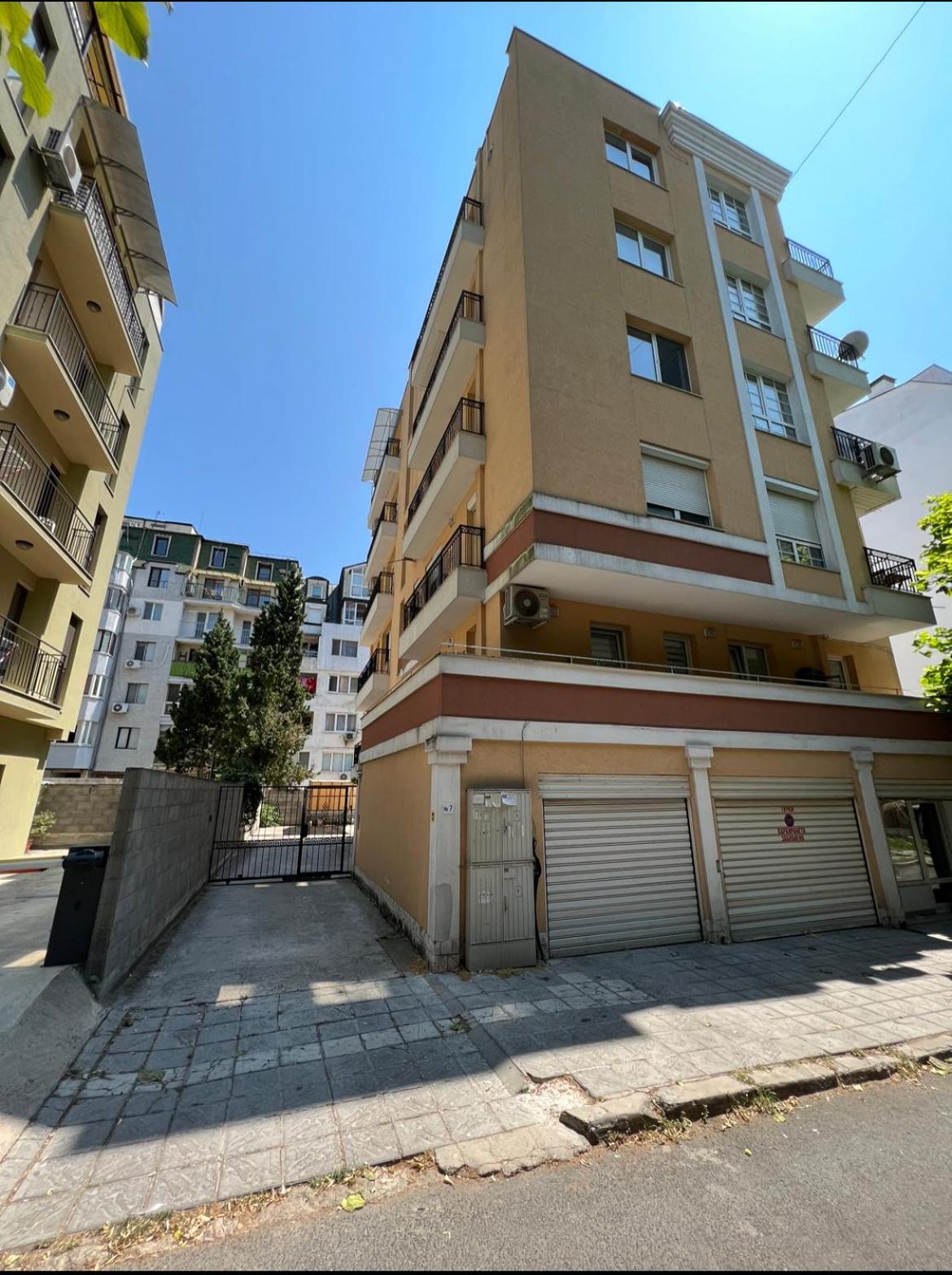 Colibri Central Apartment Varna Ngoại thất bức ảnh